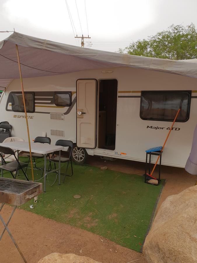 New English Luxury Caravan On The Sea Eilat