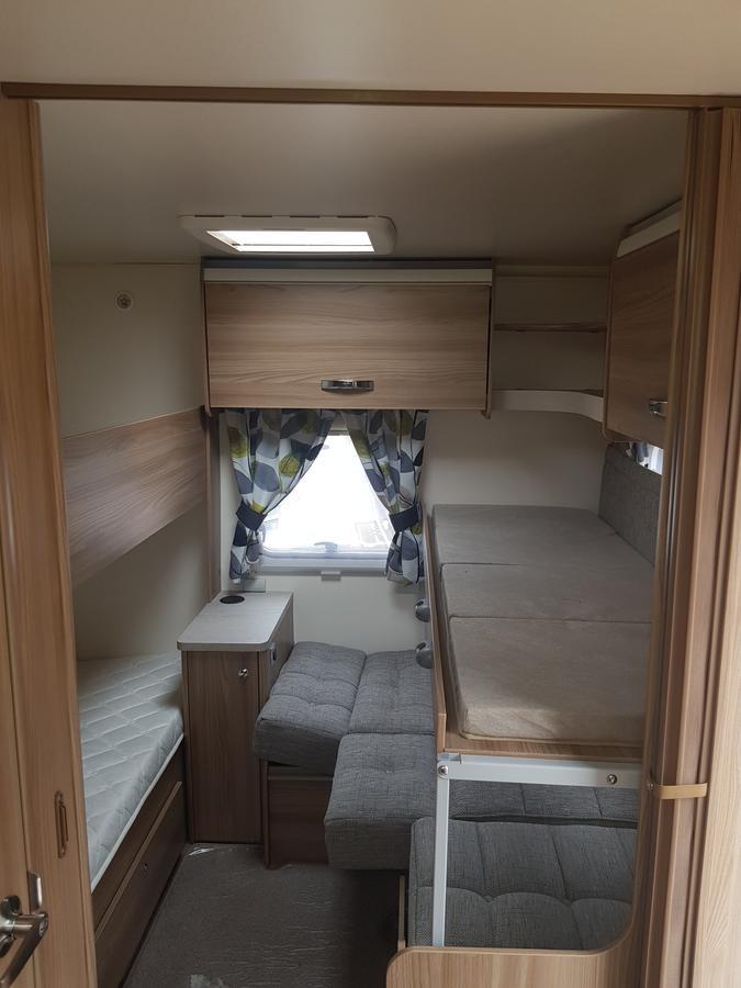 New English Luxury Caravan On The Sea * Eilat