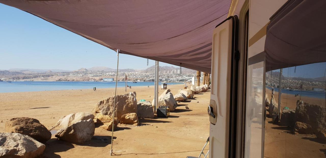 New English Luxury Caravan On The Sea
